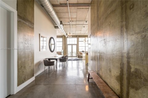 Appartement à louer à Fort Lauderdale, Floride: 2 chambres, 90.39 m2 № 1747951 - photo 2