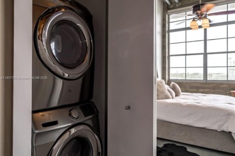 Appartement à louer à Fort Lauderdale, Floride: 2 chambres, 90.39 m2 № 1747951 - photo 17