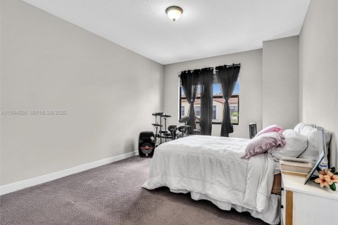 Touwnhouse à vendre à Pembroke Pines, Floride: 3 chambres, 157.19 m2 № 2063368 - photo 30