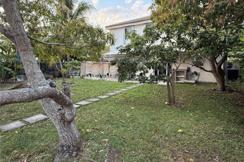 Villa ou maison à vendre à Miami, Floride: 4 chambres, 204.85 m2 № 1985336 - photo 5