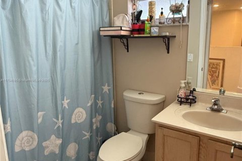 Villa ou maison à vendre à Miami, Floride: 4 chambres, 204.85 m2 № 1985336 - photo 26