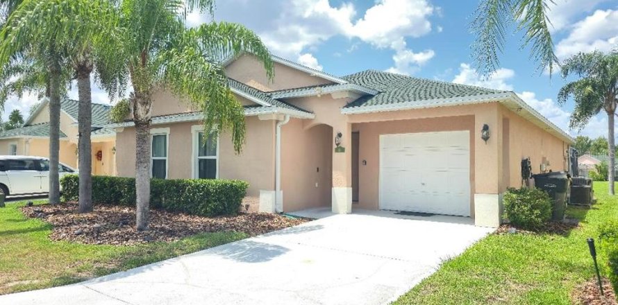 Casa en Davenport, Florida 3 dormitorios, 140.47 m2 № 1851537