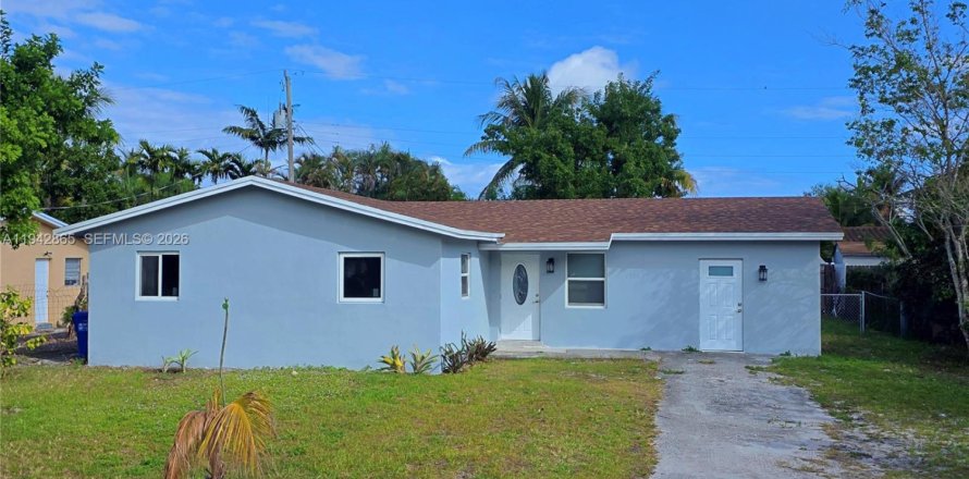 Villa ou maison à Pompano Beach, Floride 4 chambres, 140.47 m2 № 1999174