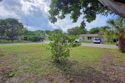 Villa ou maison à louer à Pompano Beach, Floride: 4 chambres, 140.47 m2 № 1999174 - photo 15
