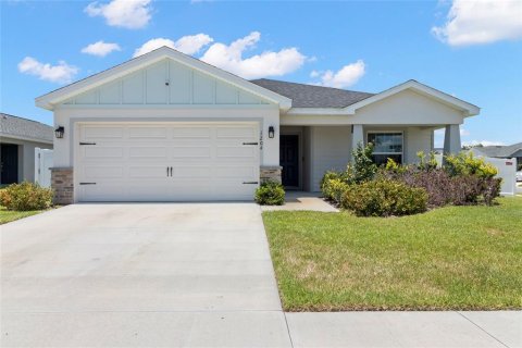 Casa en venta en Auburndale, Florida, 4 dormitorios, 159.33 m2 № 1916023 - foto 1