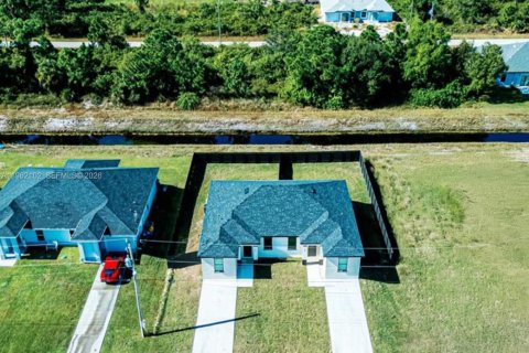 Immobilier commercial à vendre à Lehigh Acres, Floride: 208.29 m2 № 2080898 - photo 11