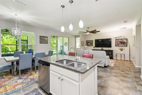 House in Kissimmee, Florida 3 bedrooms, 160.72 sq.m. № 1761985 - photo 14