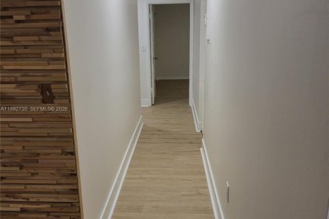 Immobilier commercial à vendre à Hollywood, Floride № 2056911 - photo 3