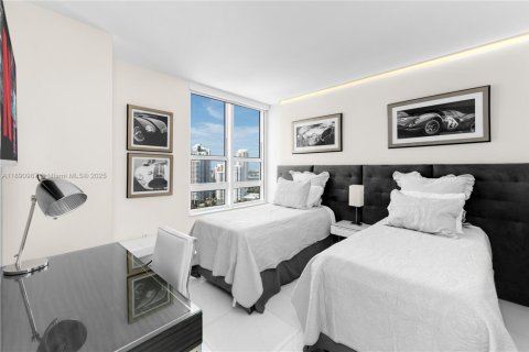 Condo in Miami, Florida, 2 bedrooms  № 1944502 - photo 9