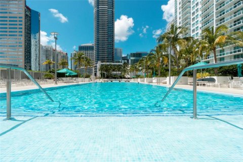 Condo in Miami, Florida, 2 bedrooms  № 1944502 - photo 16