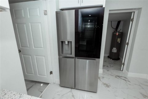 Casa en venta en Pinellas Park, Florida, 3 dormitorios, 125.42 m2 № 2356135 - foto 25