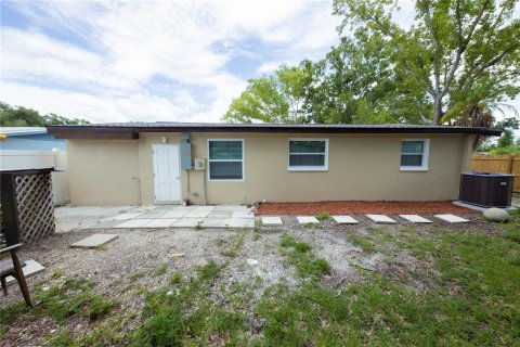 Casa en venta en Pinellas Park, Florida, 3 dormitorios, 125.42 m2 № 2356135 - foto 2