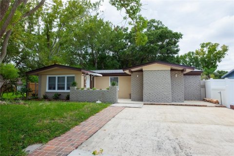 Villa ou maison à Pinellas Park, Floride 3 chambres, 125.42 m2 № 2356135