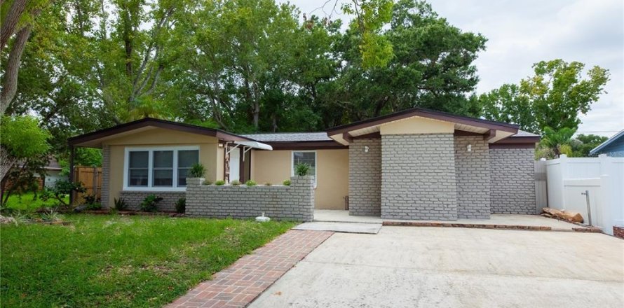 Casa en Pinellas Park, Florida 3 dormitorios, 125.42 m2 № 2356135