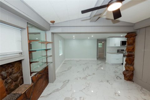 Casa en venta en Pinellas Park, Florida, 3 dormitorios, 125.42 m2 № 2356135 - foto 21