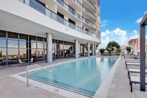 Copropriété à louer à Miami, Floride: 2 chambres, 81.57 m2 № 1956666 - photo 13