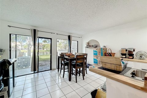 Condominio en venta en Sunrise, Florida, 2 dormitorios, 110.55 m2 № 1977126 - foto 14