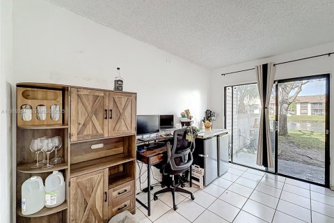 Condominio en venta en Sunrise, Florida, 2 dormitorios, 110.55 m2 № 1977126 - foto 24