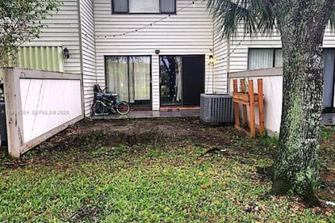 Condominio en venta en Sunrise, Florida, 2 dormitorios, 110.55 m2 № 1977126 - foto 4