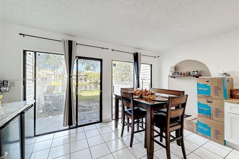 Condominio en venta en Sunrise, Florida, 2 dormitorios, 110.55 m2 № 1977126 - foto 20