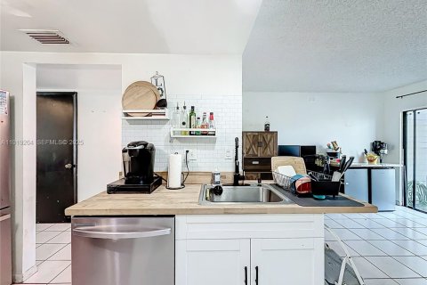 Condominio en venta en Sunrise, Florida, 2 dormitorios, 110.55 m2 № 1977126 - foto 18