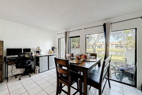 Condominio en venta en Sunrise, Florida, 2 dormitorios, 110.55 m2 № 1977126 - foto 21