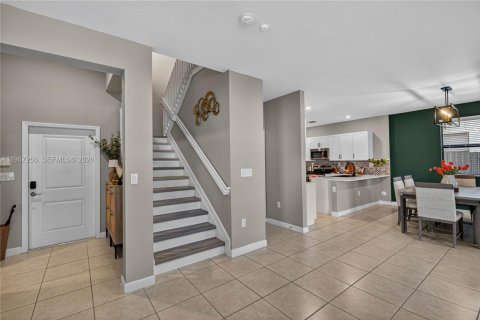 Купить виллу или дом в Хомстед, Флорида 4 спальни, 206.8м2, № 2047689 - фото 10