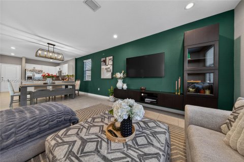 Купить виллу или дом в Хомстед, Флорида 4 спальни, 206.8м2, № 2047689 - фото 27