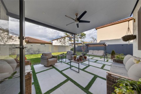 Купить виллу или дом в Хомстед, Флорида 4 спальни, 206.8м2, № 2047689 - фото 29