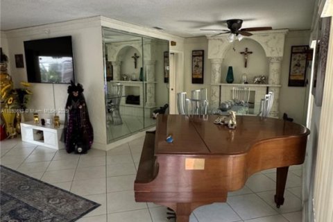 Villa ou maison à vendre à Coconut Creek, Floride: 3 chambres, 182.09 m2 № 1946041 - photo 6