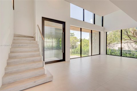 House in Key Biscayne, Florida 5 bedrooms, 347.64 sq.m. № 1712883 - photo 28