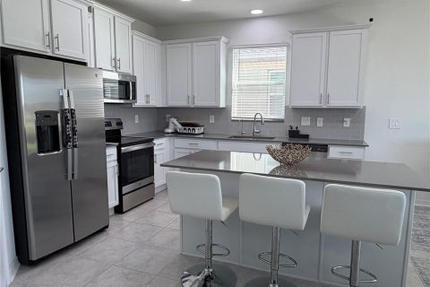 Villa ou maison à vendre à Kissimmee, Floride: 4 chambres, 171.22 m2 № 2431926 - photo 6