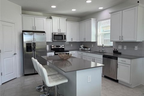 Villa ou maison à vendre à Kissimmee, Floride: 4 chambres, 171.22 m2 № 2431926 - photo 5