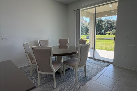 Villa ou maison à vendre à Kissimmee, Floride: 4 chambres, 171.22 m2 № 2431926 - photo 4