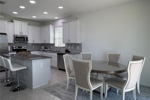 Villa ou maison à vendre à Kissimmee, Floride: 4 chambres, 171.22 m2 № 2431926 - photo 7