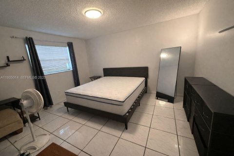 Casa en alquiler en Dania Beach, Florida, 1 dormitorio, 66.7 m2 № 2054756 - foto 12