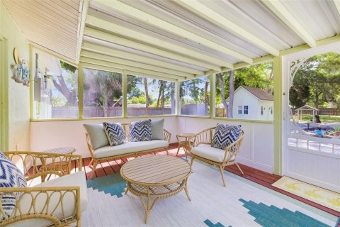 Villa ou maison à vendre à Sarasota, Floride: 2 chambres, 88.44 m2 № 2093791 - photo 21