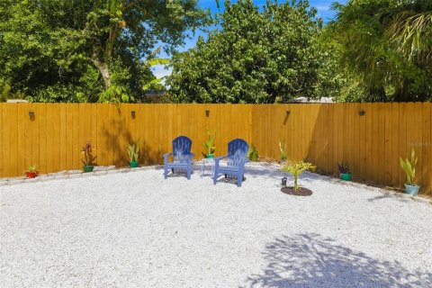 Villa ou maison à vendre à Sarasota, Floride: 2 chambres, 88.44 m2 № 2093791 - photo 26