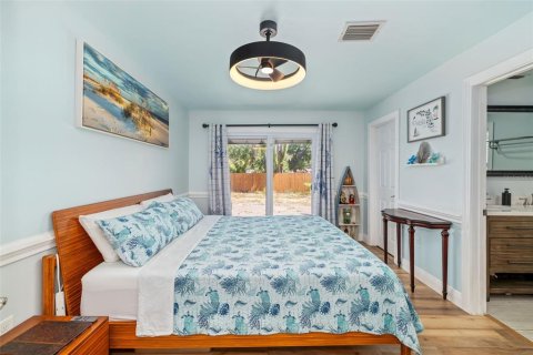 Villa ou maison à vendre à Sarasota, Floride: 2 chambres, 88.44 m2 № 2093791 - photo 11