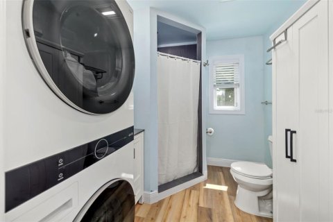 Villa ou maison à vendre à Sarasota, Floride: 2 chambres, 88.44 m2 № 2093791 - photo 16