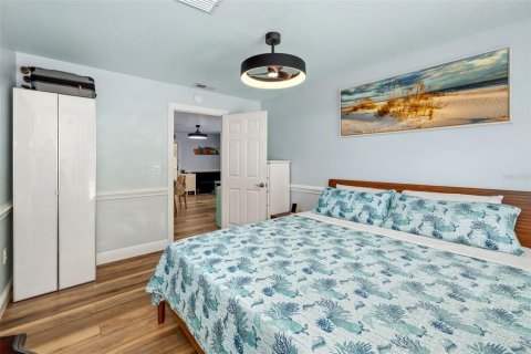 Villa ou maison à vendre à Sarasota, Floride: 2 chambres, 88.44 m2 № 2093791 - photo 12