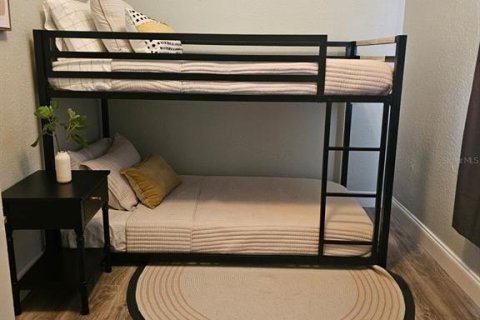 House in Tampa, Florida 4 bedrooms, 160.54 sq.m. № 1877100 - photo 9