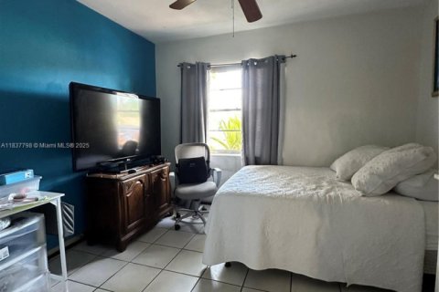 Townhouse in Miami, Florida 3 bedrooms, 118.54 sq.m. № 1823451 - photo 13