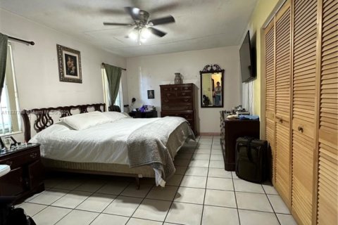 Townhouse in Miami, Florida 3 bedrooms, 118.54 sq.m. № 1823451 - photo 10
