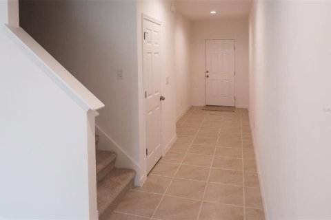 Touwnhouse à vendre à Groveland, Floride: 4 chambres, 199.18 m2 № 1614053 - photo 2