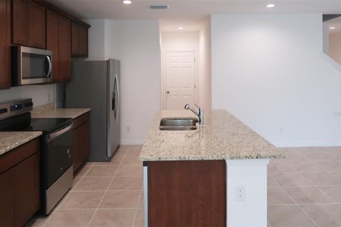 Touwnhouse à vendre à Groveland, Floride: 4 chambres, 199.18 m2 № 1614053 - photo 6