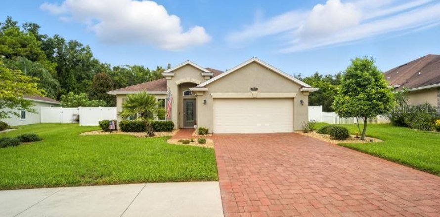 House in Palm Coast, Florida 3 bedrooms, 177.81 sq.m. № 1893955