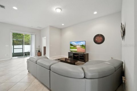 House in Palm Coast, Florida 3 bedrooms, 177.81 sq.m. № 1893955 - photo 11