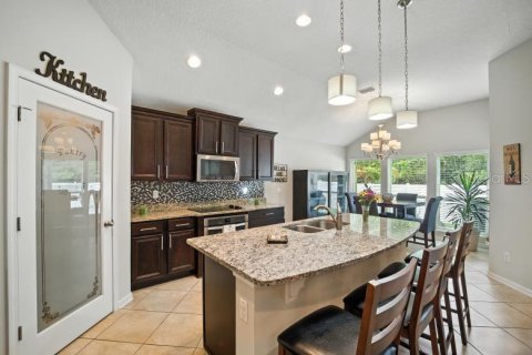 House in Palm Coast, Florida 3 bedrooms, 177.81 sq.m. № 1893955 - photo 9