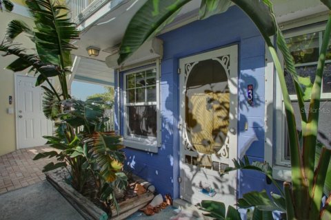 Casa en alquiler en Indian Shores, Florida, 4 dormitorios, 148.64 m2 № 251533 - foto 2